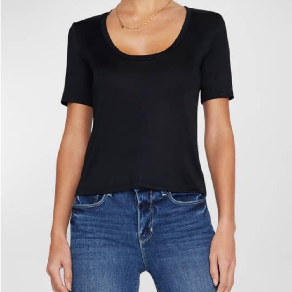 L'Agence
Felice Short-Sleeve Scoop-Neck Tee